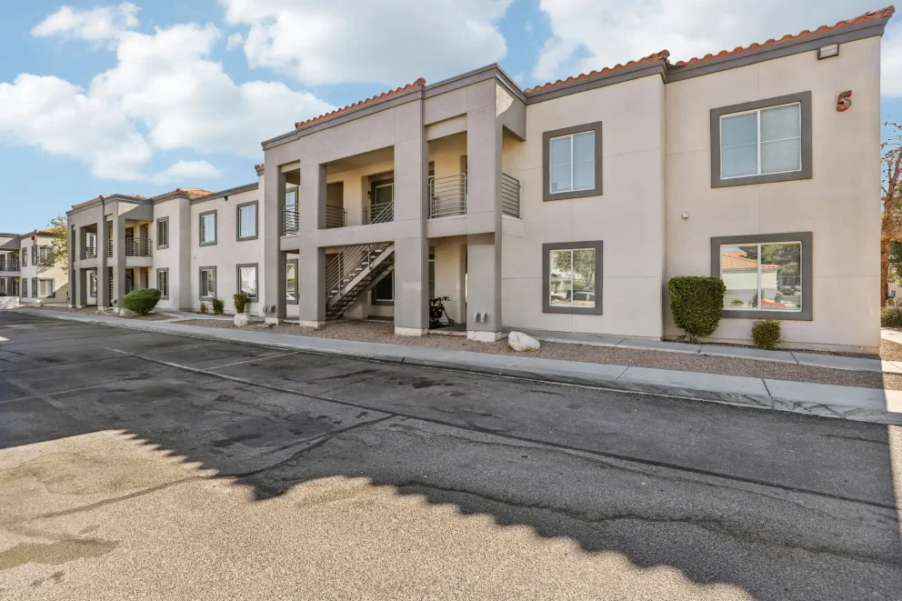 Ashford Manor Apartments